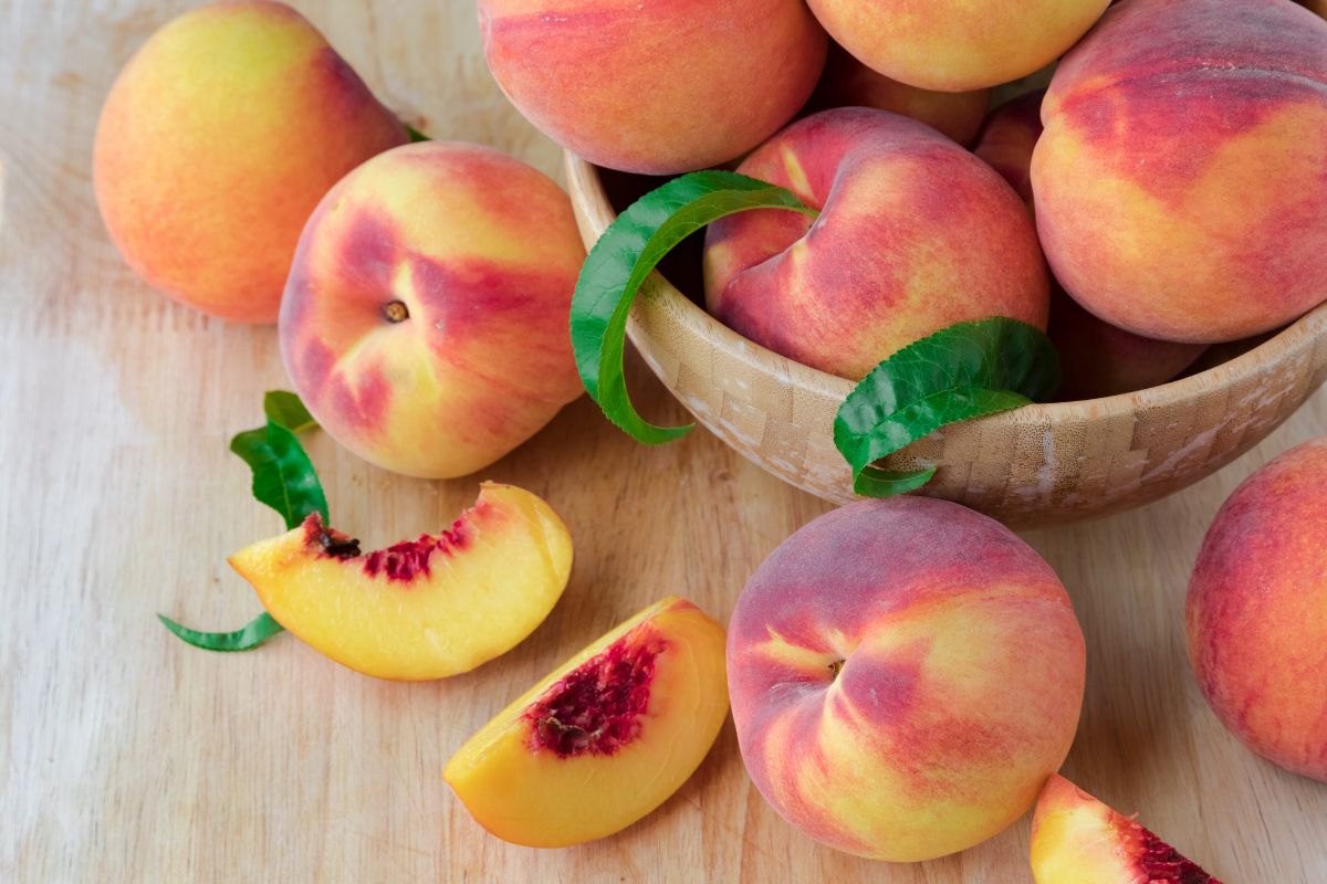 8 Manfaat Buah Peach untuk Kecantikan dan Kesehatan - LotteMart